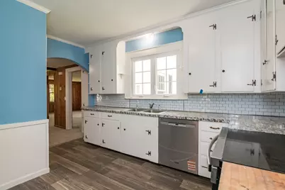 47 Pleasant St #1, East Longmeadow, MA 01028 - Photo 9