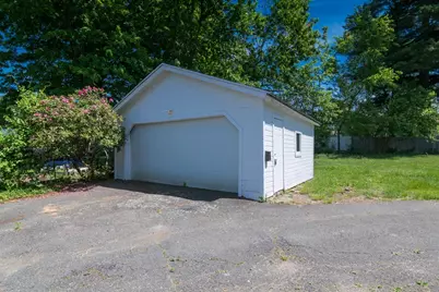 47 Pleasant St #1, East Longmeadow, MA 01028 - Photo 21