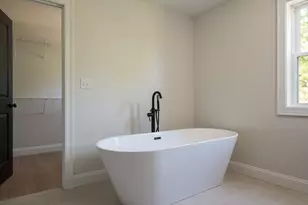 86 High St, Carver, MA 02330 - Photo 27