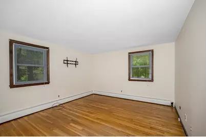 40 Sherburne Ave, Tyngsborough, MA 01879 - Photo 11