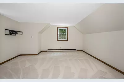 40 Sherburne Ave, Tyngsborough, MA 01879 - Photo 17