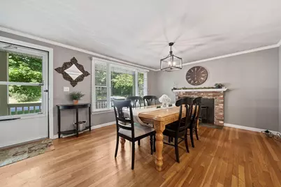 116 S High St, Foxboro, MA 02035 - Photo 9