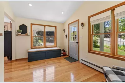 134 Avon St, Leominster, MA 01453 - Photo 17