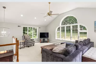 4 Pentucket Ln, Danvers, MA 01923 - Photo 3