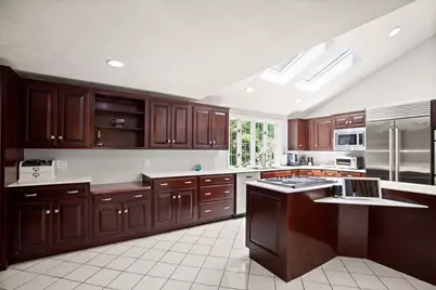 4 Pentucket Ln, Danvers, MA 01923 - Photo 3