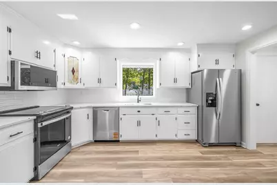 557 Maple #1, Longmeadow, MA 01106 - Photo 15