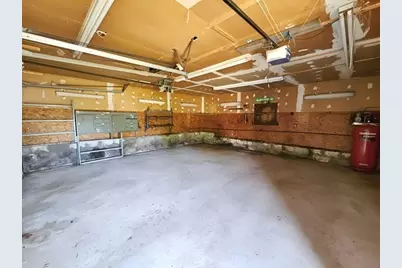 30 Circuit Ave, Ludlow, MA 01056 - Photo 13