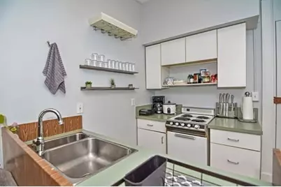 21 Beacon St #2J, Boston, MA 02108 - Photo 5