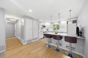 16 Coltsway, Wayland, MA 01778 - Photo 3