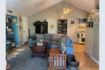 8 Jocelyn Ave, Plymouth, MA 02360 - Photo 3