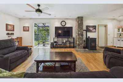121 Plain St, Rehoboth, MA 02769 - Photo 9