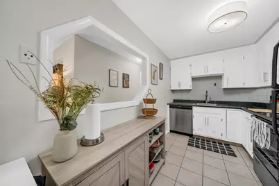 440 North Ave #19, Haverhill, MA 01830 - Photo 5