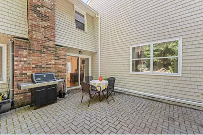 2239 Commonwealth Ave #2239, Newton, MA 02466 - Photo 3