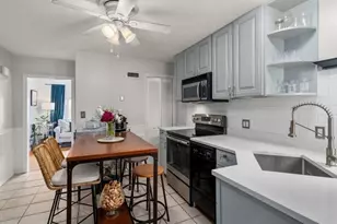 522 E 8th St, Boston, MA 02127 - Photo 3
