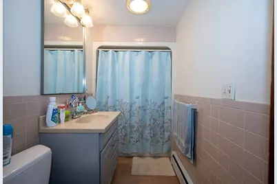 126 Sterling St, Worcester, MA 01610 - Photo 9