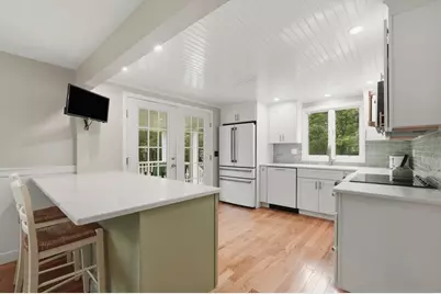 223 Plum Hollow Rd, Falmouth, MA 02536 - Photo 7