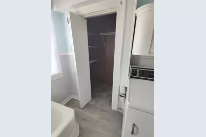 187 Earle St, New Bedford, MA 02746 - Photo 35