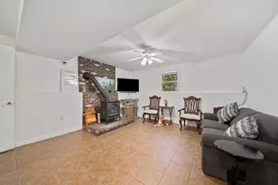 61 Chapel St, Pembroke, MA 02359 - Photo 19