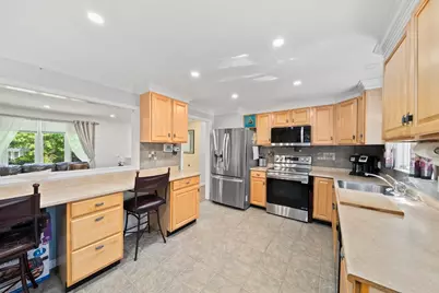 61 Chapel St, Pembroke, MA 02359 - Photo 7