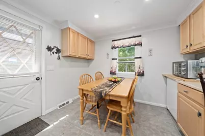 61 Chapel St, Pembroke, MA 02359 - Photo 9