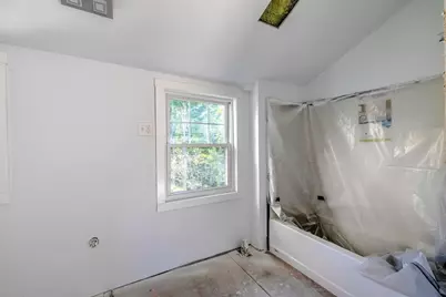 136 Quaboag St, Warren, MA 01083 - Photo 7