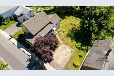136 Quaboag St, Warren, MA 01083 - Photo 33