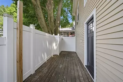 38 S Lincoln, Haverhill, MA 01835 - Photo 23