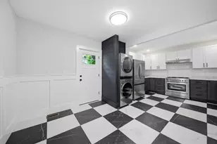 38 S Lincoln, Haverhill, MA 01835 - Photo 11