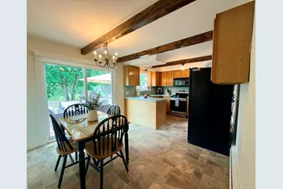 101 Mann St, Bellingham, MA 02019 - Photo 5