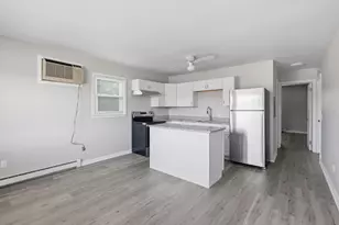 285 State St, Ludlow, MA 01056 - Photo 3