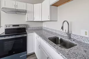 285 State St, Ludlow, MA 01056 - Photo 5