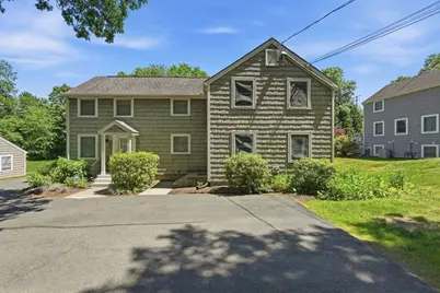68 Laurel St #B, Greenfield, MA 01301 - Photo 3