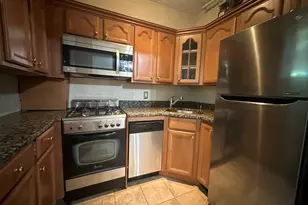 31 Queensberry St, Boston, MA 02215 - Photo 3
