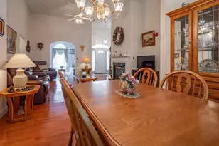 38 Holly Ln, Dracut, MA 01826 - Photo 9