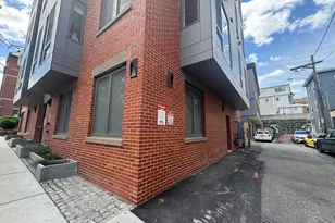 7 Sumner Pl, Boston, MA 02128 - Photo 17
