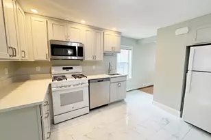 7 Sumner Pl, Boston, MA 02128 - Photo 3