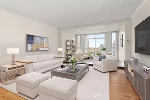 77 Pond Ave, Brookline, MA 02445 - Photo 7