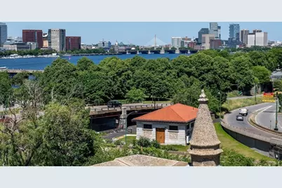 7 Bay State Rd #2C, Boston, MA 02215 - Photo 25