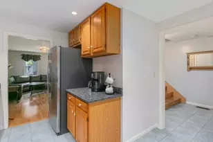 34 Country Hollow Ln, Haverhill, MA 01832 - Photo 9