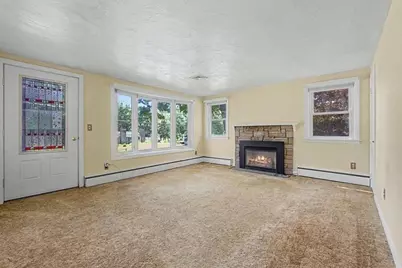 360 South Main Street, Bellingham, MA 02019 - Photo 7