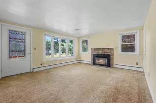360 S Main St, Bellingham, MA 02019 - Photo 7