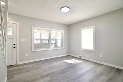 69 Manhattan St, Springfield, MA 01109 - Photo 5