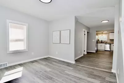 69 Manhattan St, Springfield, MA 01109 - Photo 11