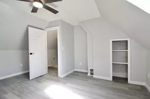 69 Manhattan St, Springfield, MA 01109 - Photo 29