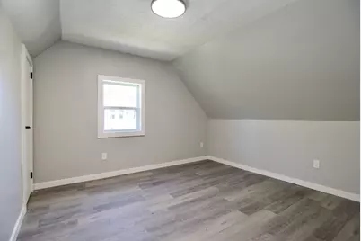 69 Manhattan St, Springfield, MA 01109 - Photo 33