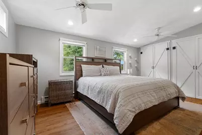12 Brackett Ave, Stoneham, MA 02180 - Photo 9