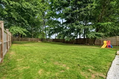 12 Brackett Ave, Stoneham, MA 02180 - Photo 17