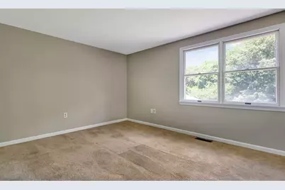 29 Christopher Dr #68, Methuen, MA 01844 - Photo 11