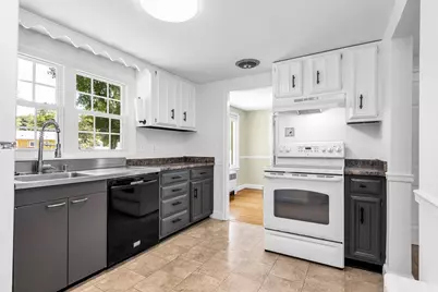 370 Main St, Holden, MA 01520 - Photo 11