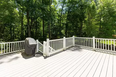 15 Pond View Cir, Sharon, MA 02067 - Photo 5